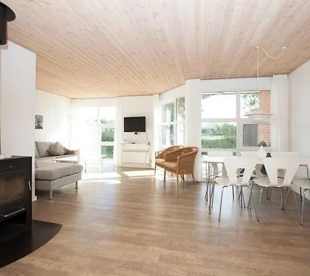 Prázdninový areál Ho Three-bedroom 13 *